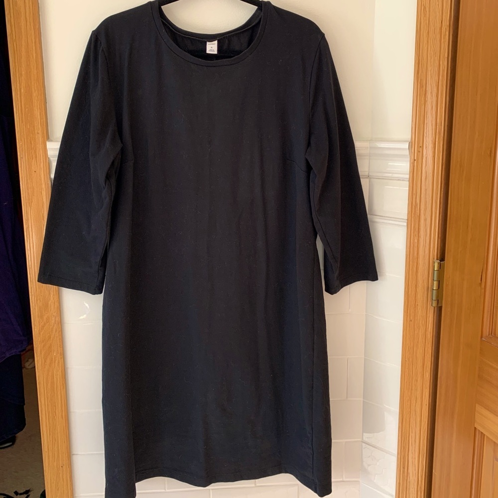 Black cotton dress